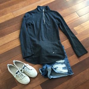 Gray XS 1/4 zip sweatshirt Victoria Secret EUC